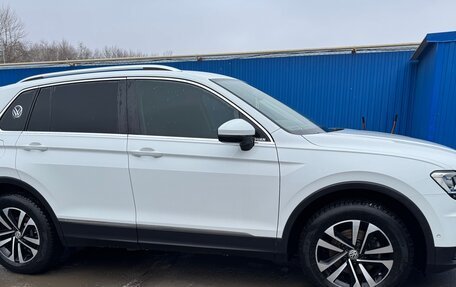 Volkswagen Tiguan II, 2019 год, 2 650 000 рублей, 6 фотография