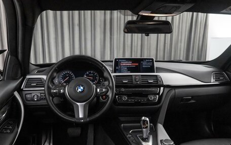 BMW 3 серия, 2018 год, 2 942 000 рублей, 11 фотография