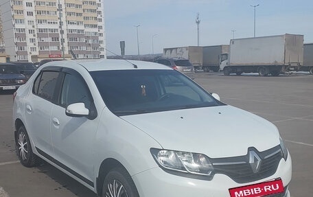 Renault Logan II, 2015 год, 1 130 000 рублей, 2 фотография