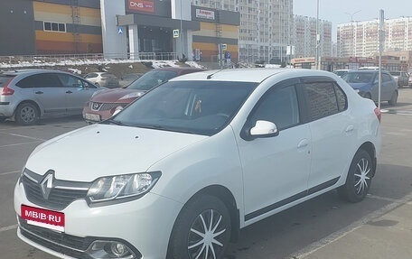 Renault Logan II, 2015 год, 1 130 000 рублей, 12 фотография