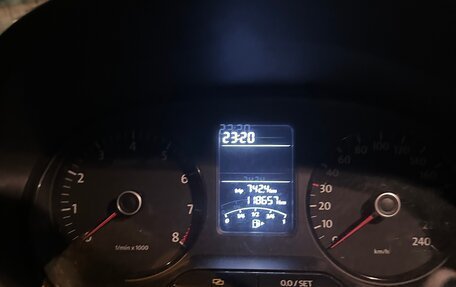 Volkswagen Polo VI (EU Market), 2012 год, 700 000 рублей, 4 фотография