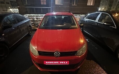 Volkswagen Polo VI (EU Market), 2012 год, 700 000 рублей, 2 фотография