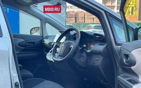 Toyota Wish II, 2009 год, 1 370 000 рублей, 12 фотография