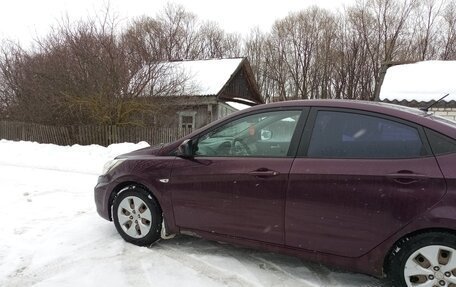 Hyundai Solaris II рестайлинг, 2011 год, 650 000 рублей, 2 фотография