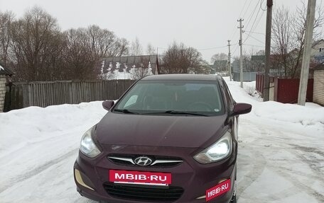 Hyundai Solaris II рестайлинг, 2011 год, 650 000 рублей, 3 фотография