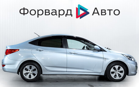 Hyundai Solaris II рестайлинг, 2012 год, 900 000 рублей, 8 фотография