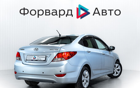 Hyundai Solaris II рестайлинг, 2012 год, 900 000 рублей, 7 фотография