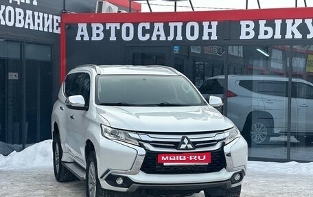 Mitsubishi Pajero Sport III рестайлинг, 2020 год, 2 575 000 рублей, 3 фотография