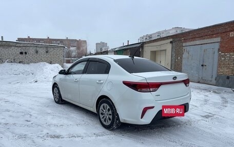 KIA Rio IV, 2017 год, 1 250 000 рублей, 4 фотография