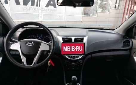 Hyundai Solaris II рестайлинг, 2012 год, 702 000 рублей, 5 фотография