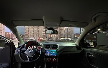 Volkswagen Polo VI (EU Market), 2015 год, 1 300 000 рублей, 13 фотография