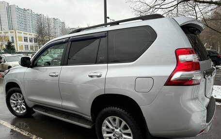 Toyota Land Cruiser Prado 150 рестайлинг 2, 2014 год, 3 790 000 рублей, 9 фотография