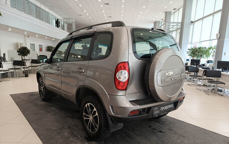 Chevrolet Niva I рестайлинг, 2013 год, 590 000 рублей, 11 фотография