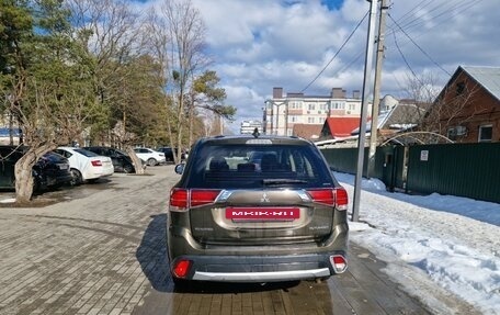 Mitsubishi Outlander III рестайлинг 3, 2017 год, 2 050 000 рублей, 10 фотография