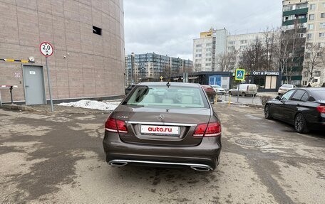 Mercedes-Benz E-Класс, 2015 год, 2 600 000 рублей, 5 фотография