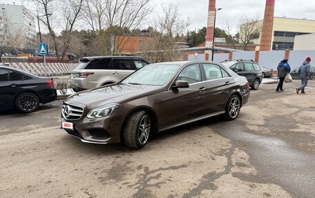 Mercedes-Benz E-Класс, 2015 год, 2 600 000 рублей, 10 фотография