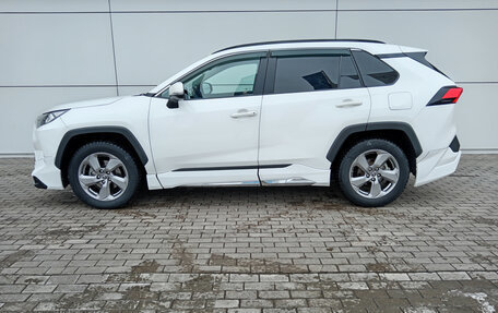 Toyota RAV4, 2020 год, 3 672 000 рублей, 8 фотография