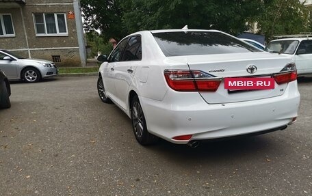 Toyota Camry, 2017 год, 2 750 000 рублей, 2 фотография