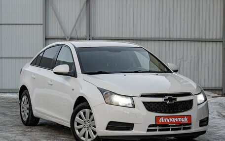 Chevrolet Cruze II, 2011 год, 685 000 рублей, 3 фотография