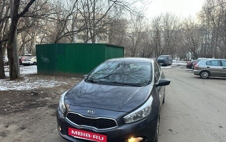 KIA cee'd III, 2015 год, 1 300 000 рублей, 2 фотография