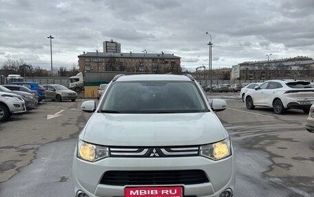 Mitsubishi Outlander III рестайлинг 3, 2012 год, 1 400 000 рублей, 1 фотография