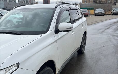 Mitsubishi Outlander III рестайлинг 3, 2012 год, 1 400 000 рублей, 5 фотография