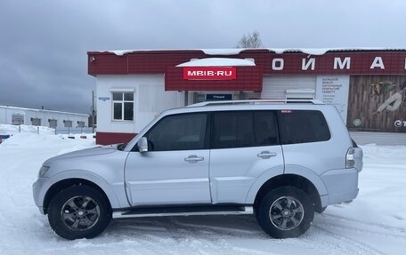 Mitsubishi Pajero IV, 2010 год, 2 100 000 рублей, 3 фотография