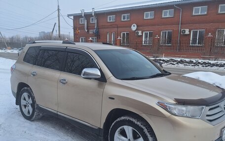 Toyota Highlander III, 2012 год, 2 450 000 рублей, 4 фотография