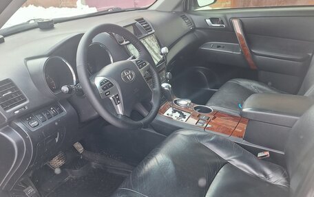 Toyota Highlander III, 2012 год, 2 450 000 рублей, 10 фотография