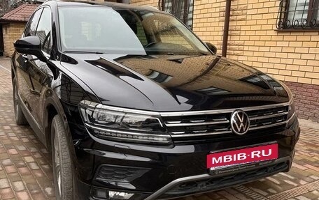 Volkswagen Tiguan II, 2019 год, 2 650 000 рублей, 1 фотография