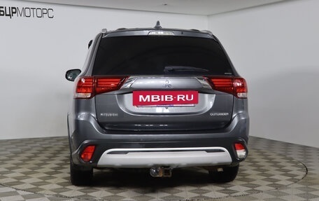 Mitsubishi Outlander III рестайлинг 3, 2019 год, 2 299 990 рублей, 6 фотография