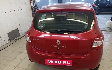 Renault Sandero II рестайлинг, 2014 год, 715 000 рублей, 5 фотография