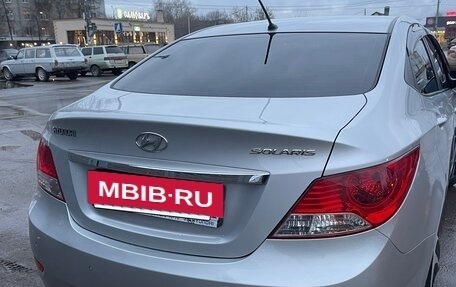 Hyundai Solaris II рестайлинг, 2011 год, 985 000 рублей, 4 фотография