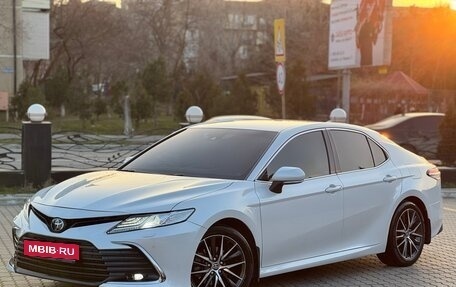 Toyota Camry, 2021 год, 3 090 000 рублей, 3 фотография