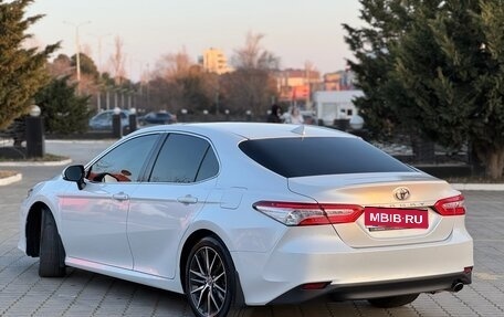 Toyota Camry, 2021 год, 3 090 000 рублей, 4 фотография