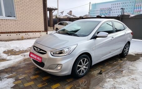 Hyundai Solaris II рестайлинг, 2013 год, 799 000 рублей, 10 фотография