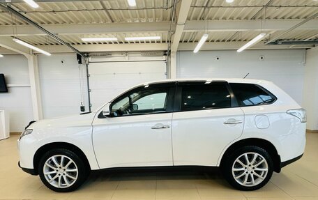 Mitsubishi Outlander III рестайлинг 3, 2013 год, 1 799 900 рублей, 3 фотография