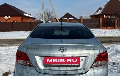 Hyundai Solaris II рестайлинг, 2012 год, 900 000 рублей, 5 фотография