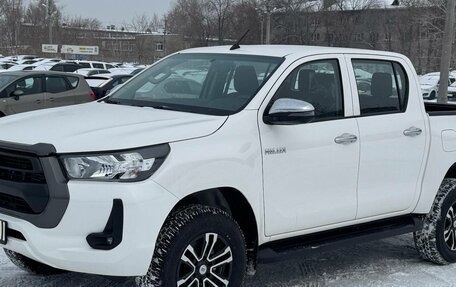 Toyota Hilux VIII, 2023 год, 5 290 000 рублей, 1 фотография