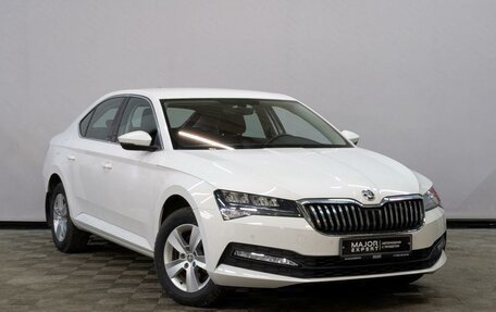 Skoda Superb III рестайлинг, 2020 год, 3 350 000 рублей, 3 фотография