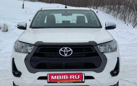 Toyota Hilux VIII, 2023 год, 5 290 000 рублей, 8 фотография