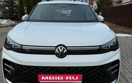 Volkswagen Tiguan, 2024 год, 4 700 000 рублей, 6 фотография