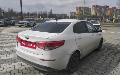 KIA Rio III рестайлинг, 2015 год, 990 000 рублей, 4 фотография