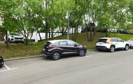 Renault Kaptur I рестайлинг, 2018 год, 1 670 000 рублей, 24 фотография