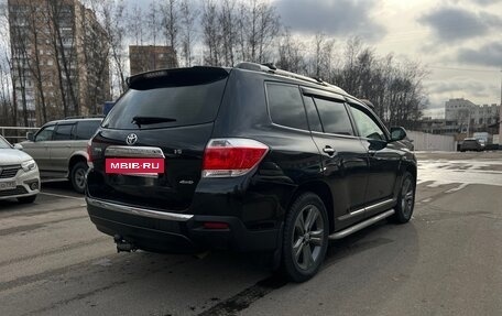 Toyota Highlander III, 2013 год, 2 200 000 рублей, 3 фотография