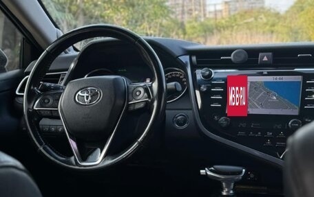 Toyota Camry, 2019 год, 3 200 000 рублей, 4 фотография