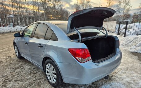 Chevrolet Cruze II, 2009 год, 635 000 рублей, 8 фотография