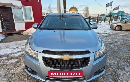 Chevrolet Cruze II, 2009 год, 635 000 рублей, 2 фотография