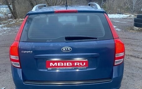 KIA cee'd I рестайлинг, 2011 год, 800 000 рублей, 7 фотография