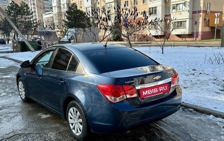 Chevrolet Cruze II, 2010 год, 610 000 рублей, 6 фотография